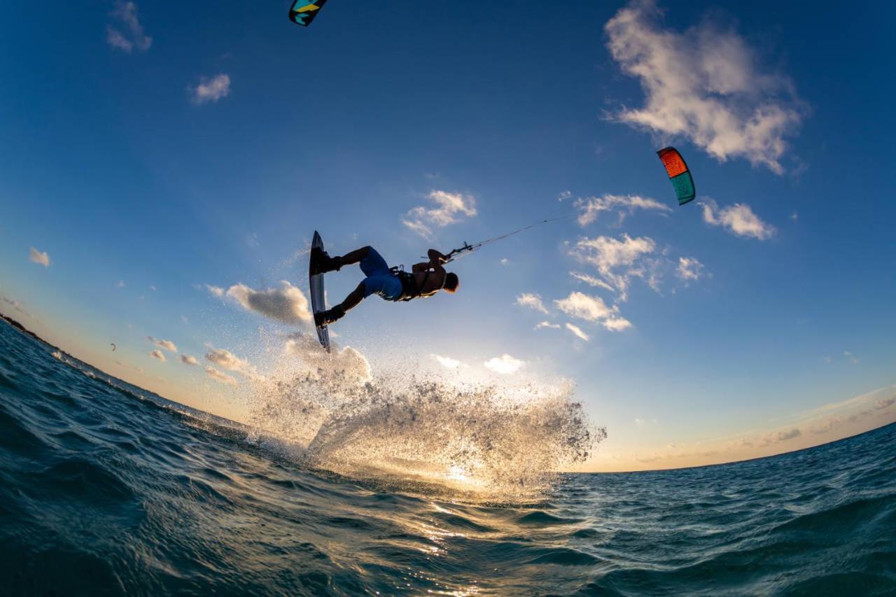 Bounty Lodge Tahiti Arue  Buitenkant foto
