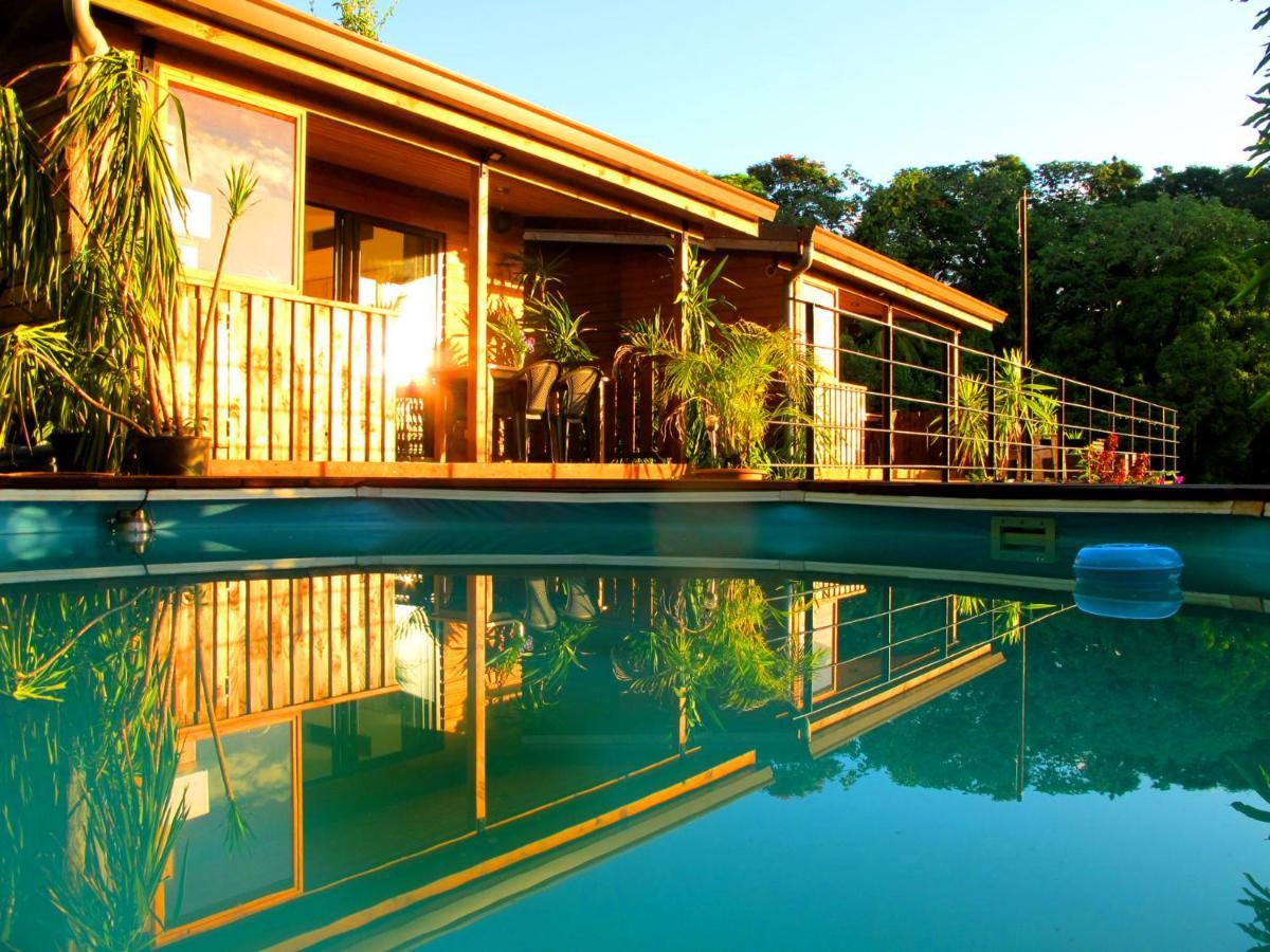 Bounty Lodge Tahiti Arue  Buitenkant foto